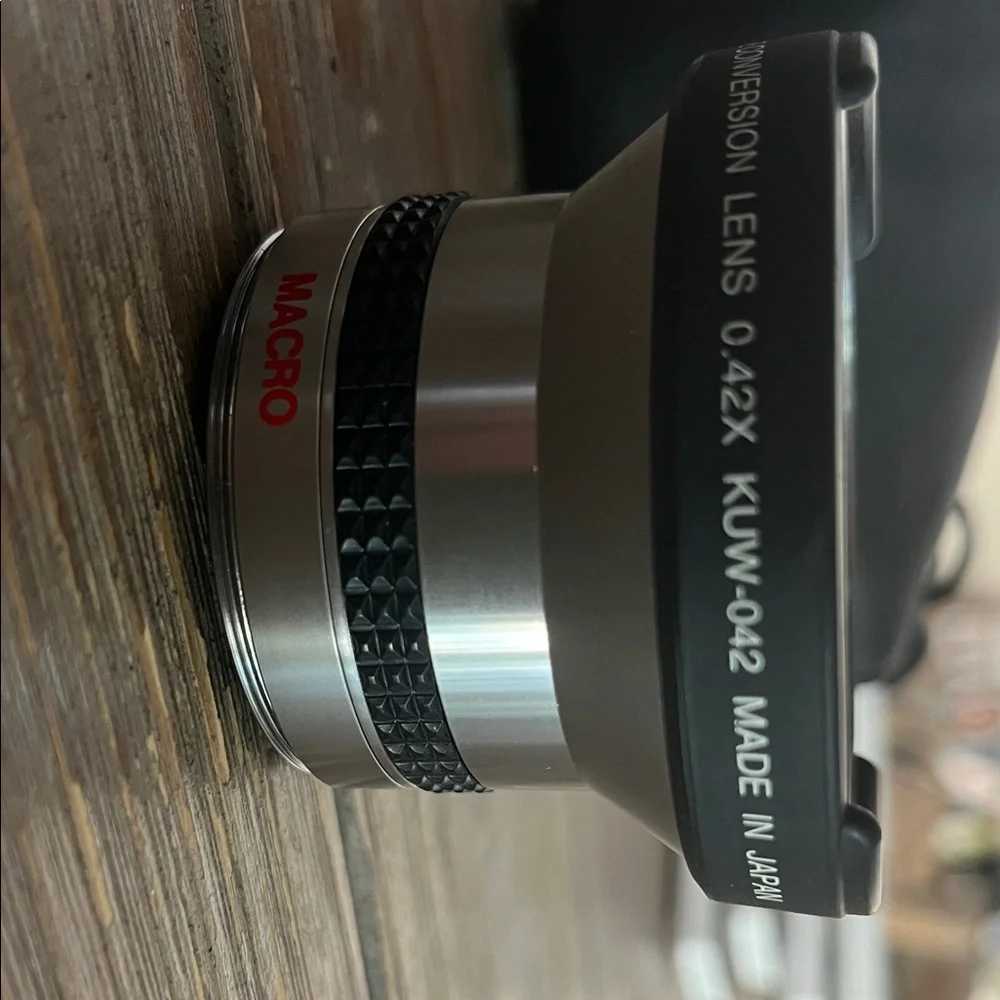 Wide Conversion Lens - Black and Silver